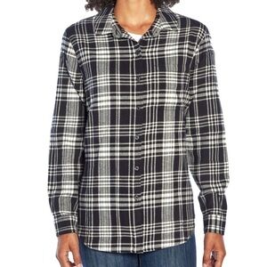 GAP Ladies Boyfriend Black Plaid Relaxed Fit Flannel Shirt